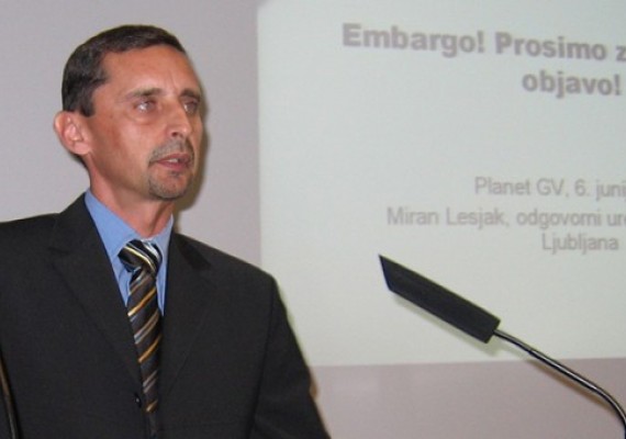 Miran Lesjak, Dnevnik, je predstavil svoje poglede na sodelovanje z novinarji.